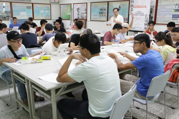 105學年度第一學期跨領域學分學程說明會圖片
