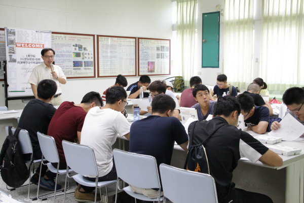 105學年度第一學期跨領域學分學程說明會圖片