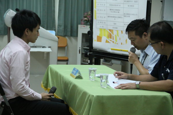 104年工程學院履歷健診及模擬面試活動圖片