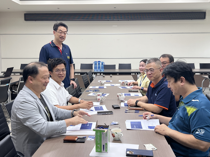 115.07.13萬潤科技來訪討論科技人才培育及產學合作事宜圖片