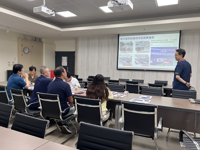 115.07.13萬潤科技來訪討論科技人才培育及產學合作事宜圖片
