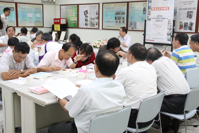 102學年度第二學期院務會議圖片