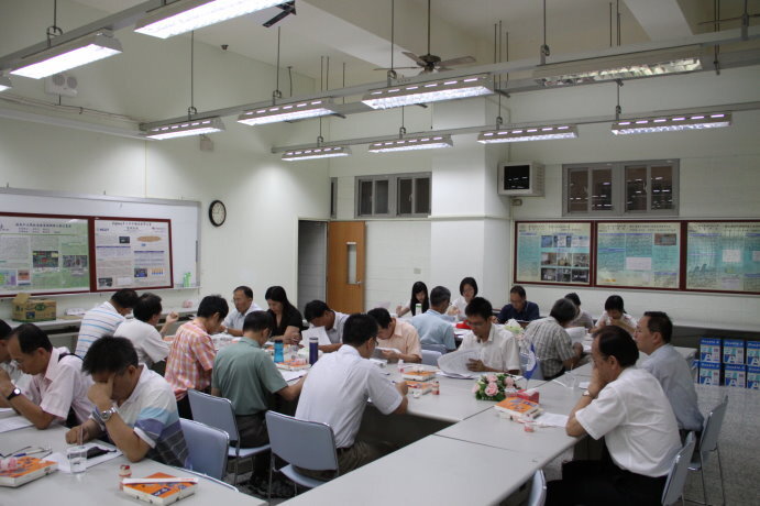 101學年度第二學期院務會議圖片
