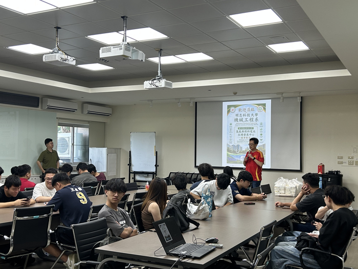 115.07.15明志科大機械系師生蒞院參訪氫能與燃料電池關鍵技術暨應用研究中心圖片
