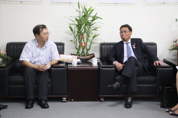 104年度日本群馬縣桐生市市長等產官學代表來訪圖片