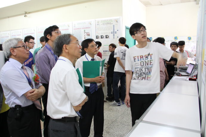 102年度學生實務專題創意製作比賽圖片