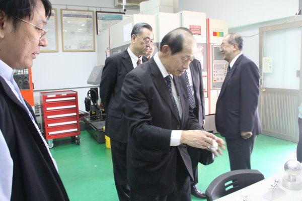 大同公司董事長與大同大學副校長等一行人蒞院參訪圖片