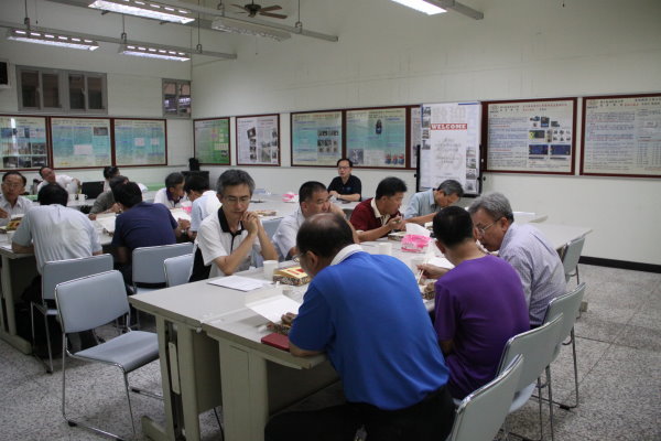 104學年度第二學期第一次院務會議圖片