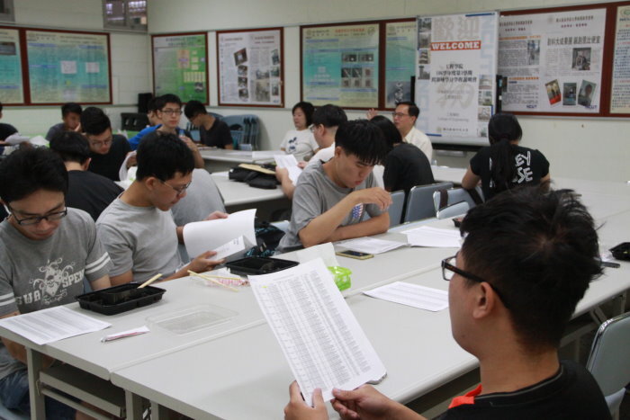 106學年度第一學期跨領域學分學程說明會圖片