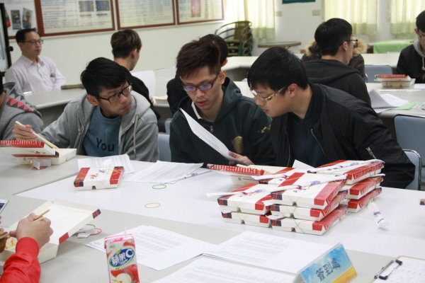 105學年度第二學期跨領域學分學程說明會圖片