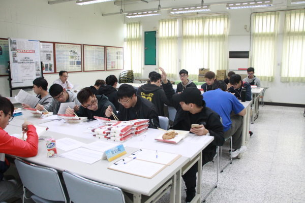 105學年度第二學期跨領域學分學程說明會圖片