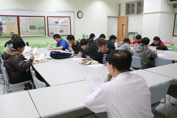 105學年度第二學期跨領域學分學程說明會圖片