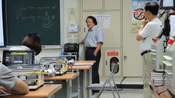 2015 國際學生夏令營活動圖片