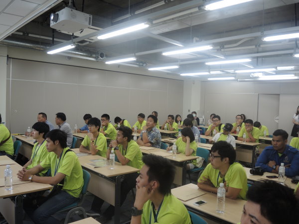 2015 國際學生夏令營活動圖片