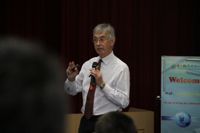102年度英國劍橋大學 Lan Michael Hutchings 教授來訪圖片