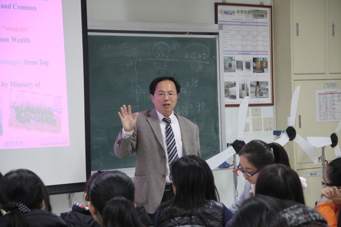103年香港中華基督教會公理高中書院暨馮梁結紀念中學來訪圖片
