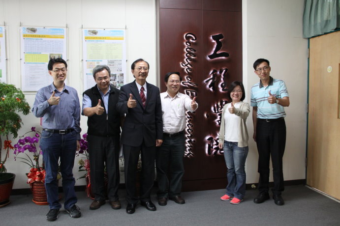 102年校長校園巡禮圖片