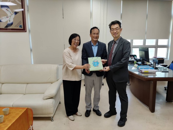 PGS.TS. Hoàng An Quốc 與國際長圖片