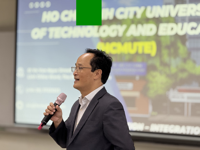 PGS.TS. Hoàng An Quốc至冷凍系與師生交流圖片