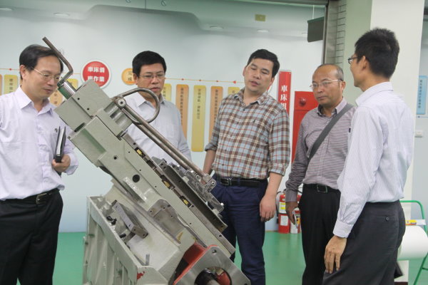 104年度常洲工學院肖院長等一行人來訪圖片