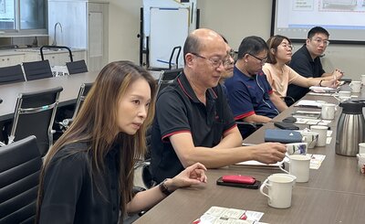 115.10.27和大工業沈千慈董事長率相關主管洽談產學合作圖片