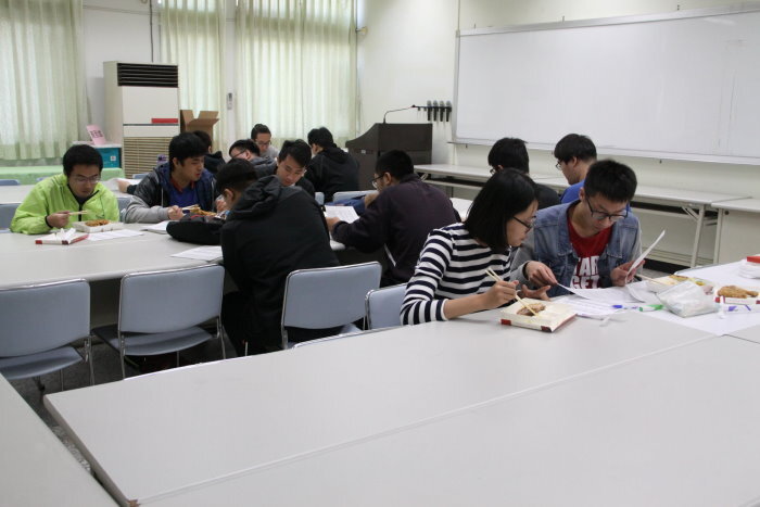 106學年度第二學期跨領域學分學程說明會圖片