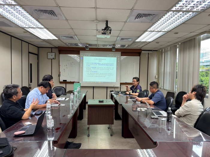 115.08.20 院長率副院長及系所主任拜訪漢翔公司洽談產學合作圖片