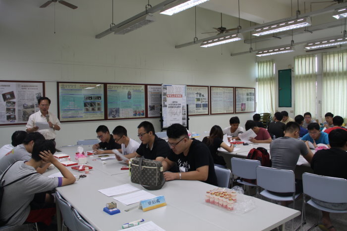 104學年度第一學期跨領域學分學程說明會圖片