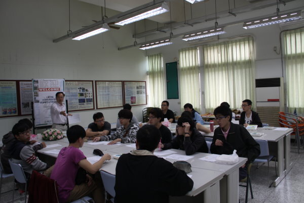 103學年度第二學期跨領域學分學程說明會圖片
